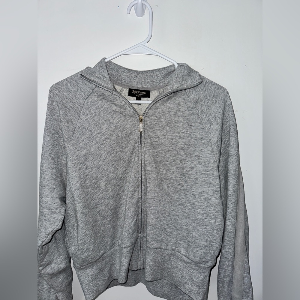 Juicy Couture Zip Up Sweater (Hoodless]